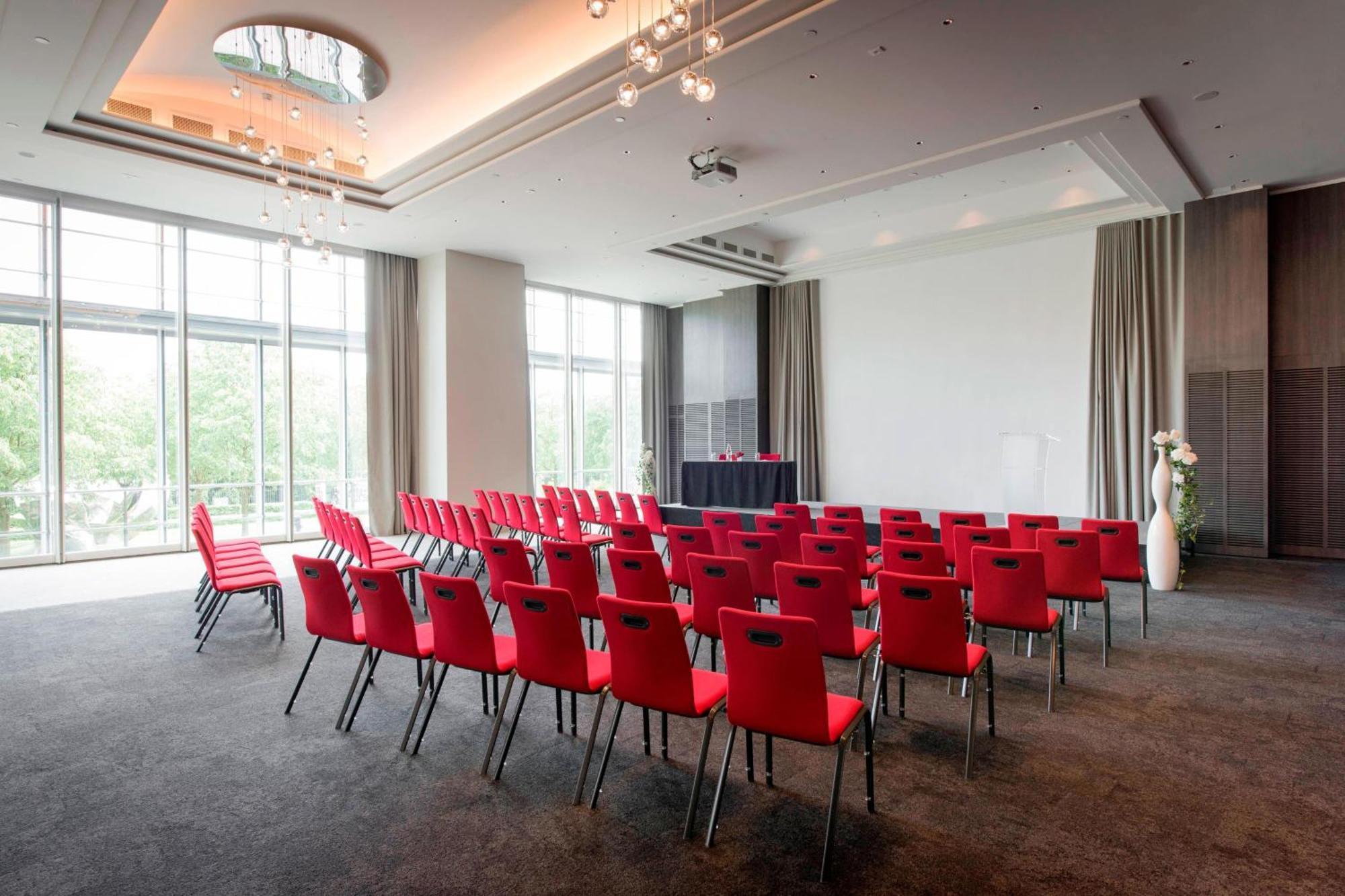 Marriott Cite Internationale 4*