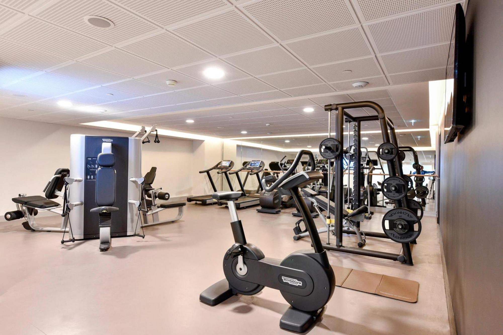 Marriott Cite Internationale Hotel 4*